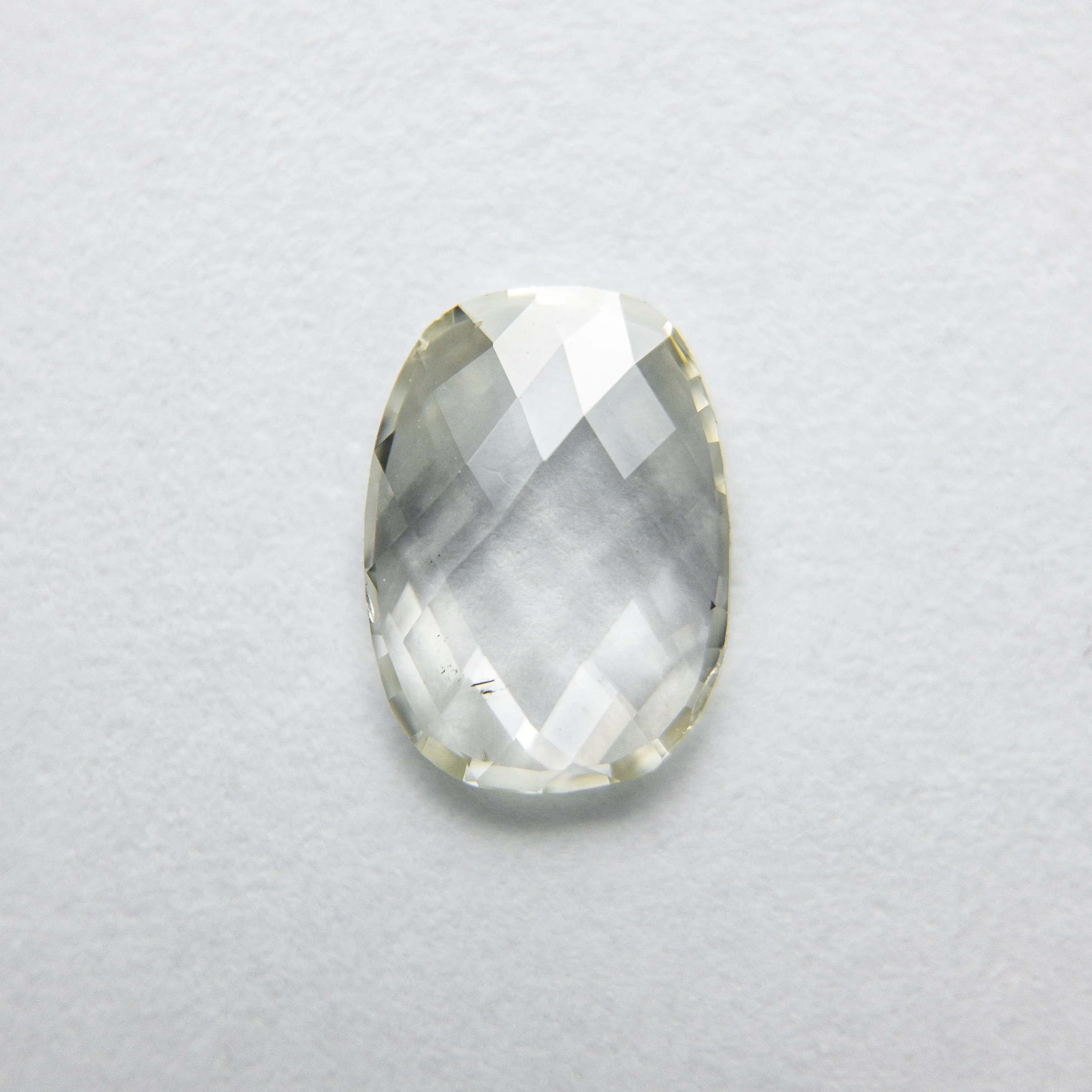 0.48ct 7.06x5.21x1.32mm SI2 M Oval Rosecut 18090-09