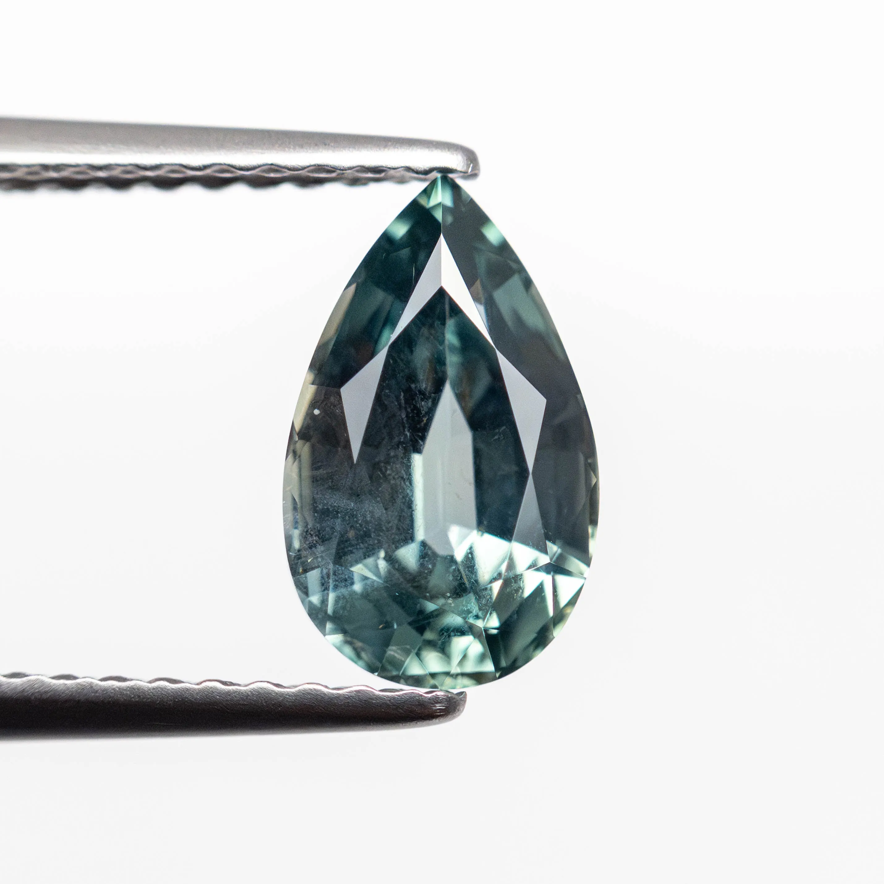 1.63ct 9.10x5.59x3.98mm Pear Brilliant Sapphire 23668-02